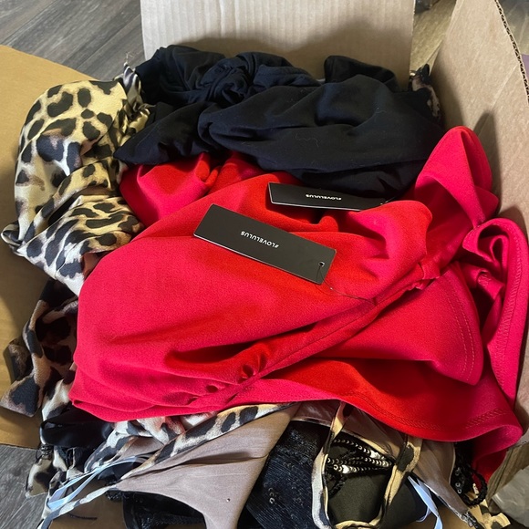 LULUS dresses, rompers & jumpsuits - Picture 1 of 1
